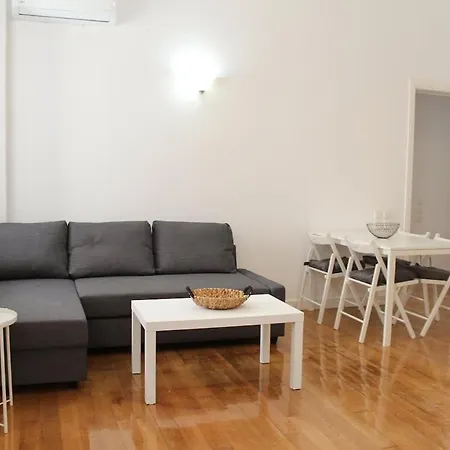 Hidden Gem Convenient & Spacious *
