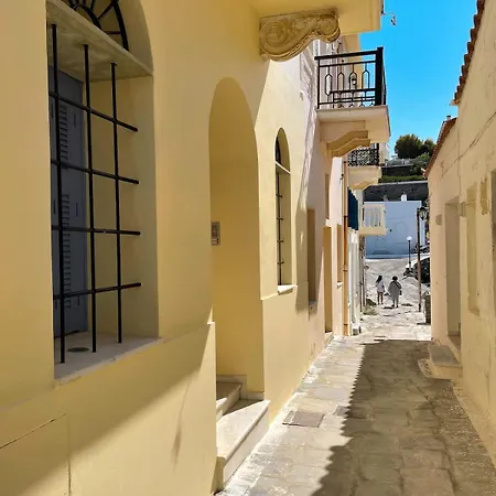 Apartment Hidden Gem Convenient & Spacious Andros Town